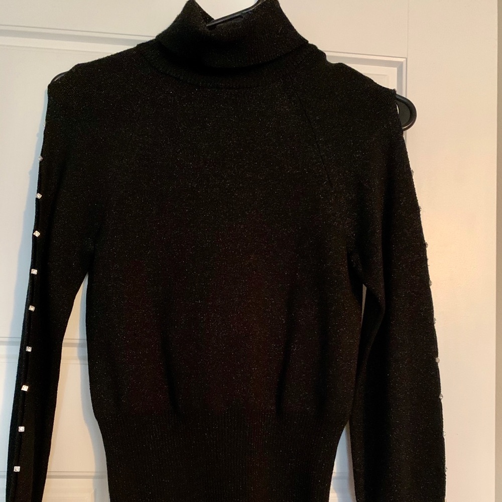 Black sparkle cache sweater